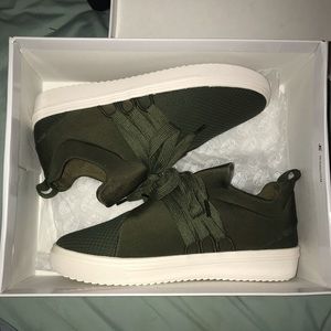 Steve Madden Lancer Sneakers